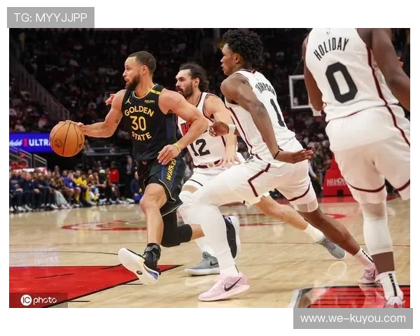 NBA季后赛激烈角逐：超级巨星对决，冠军之路谁主沉浮？